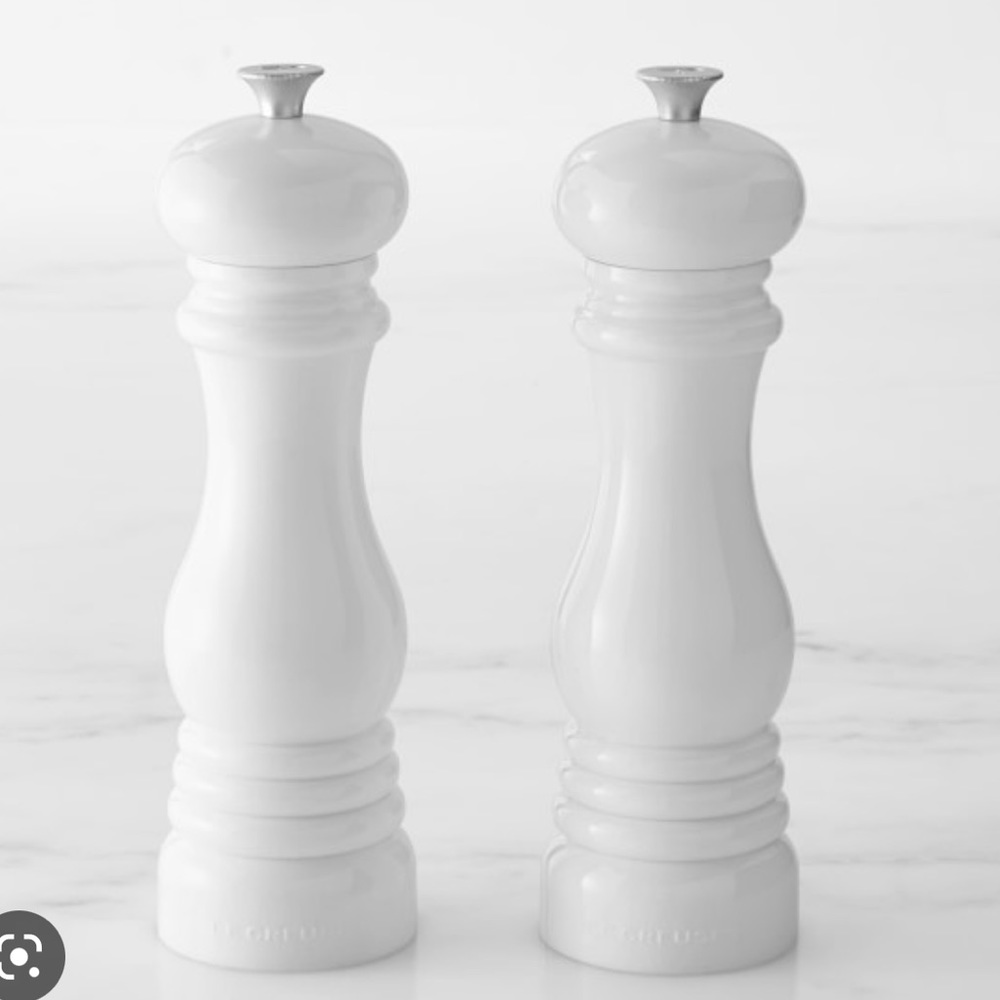 Le Creuset White Salt and Pepper Mill Set Shaker White